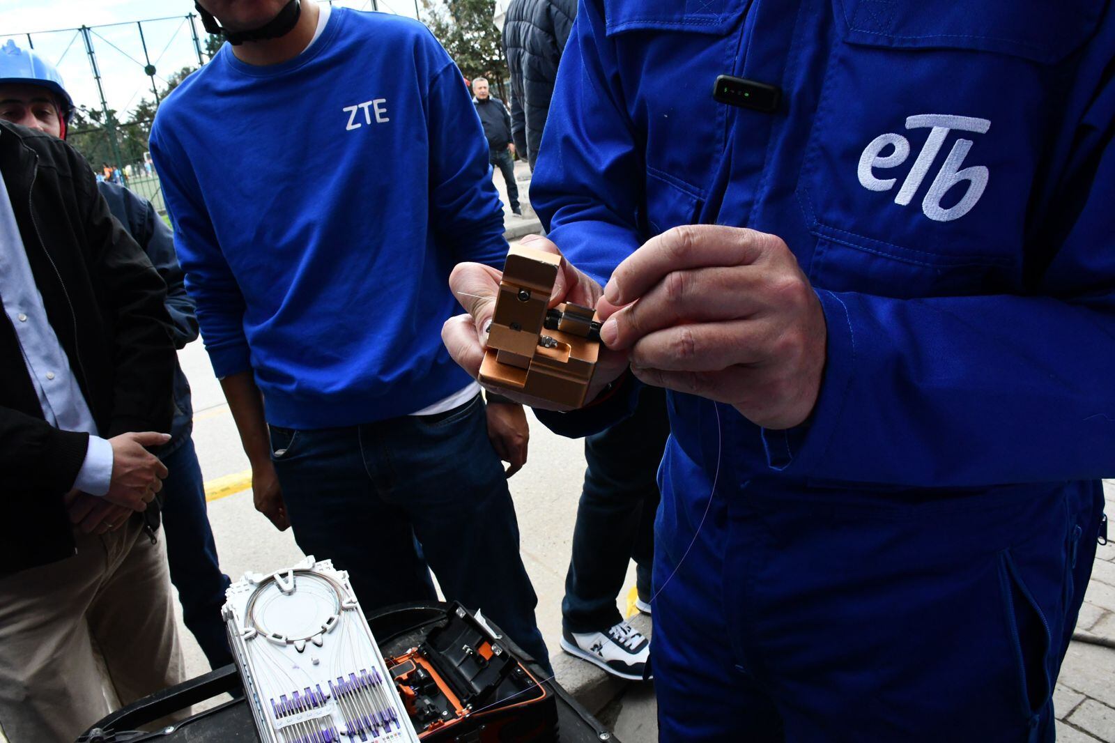 ETB invertirá más de 70 mil dólares en nuevas redes de fibra óptica: 450 mil hogares se beneficiarán. Foto: suministrada.