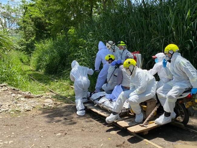 Organismos de socorro continúan con las labores de rescate de los ocho cuerpos que faltarían.. Foto: Mario Escobar / W Radio