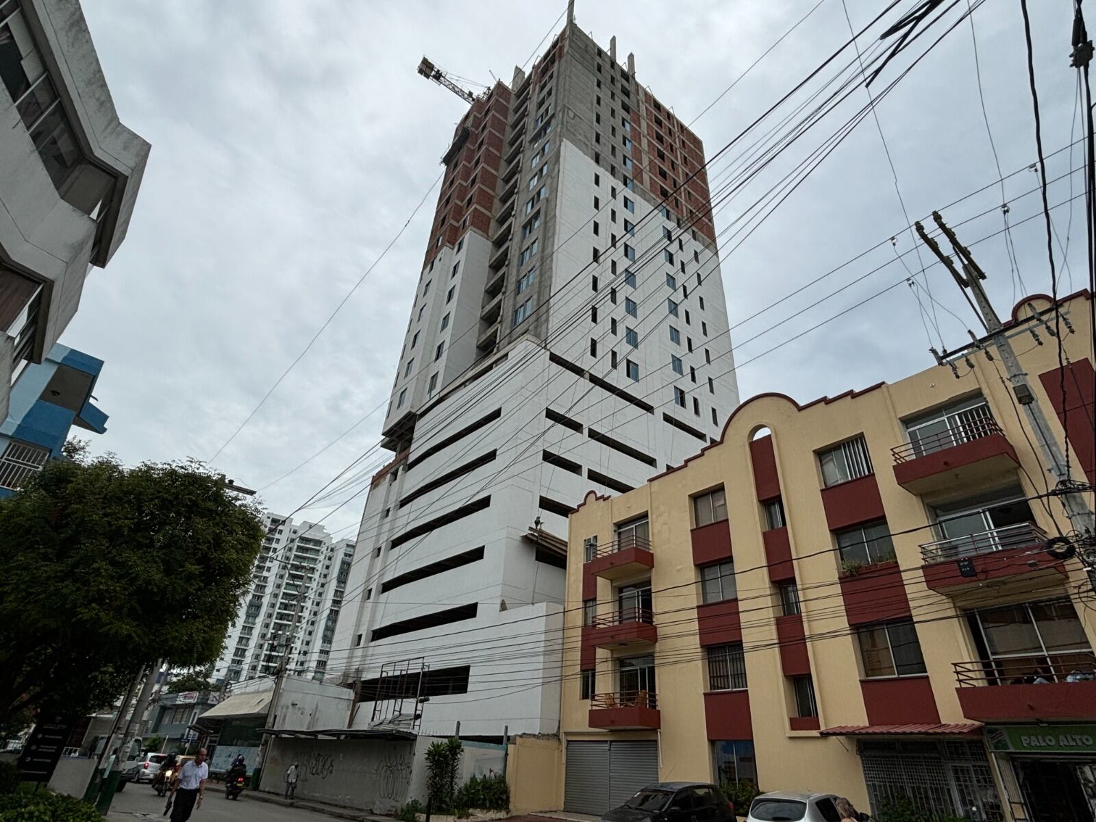 Proyecto habitacional Mirador del Baluarte 2, ubicado en el barrio Pie de la Popa. I Foto: W Radio.