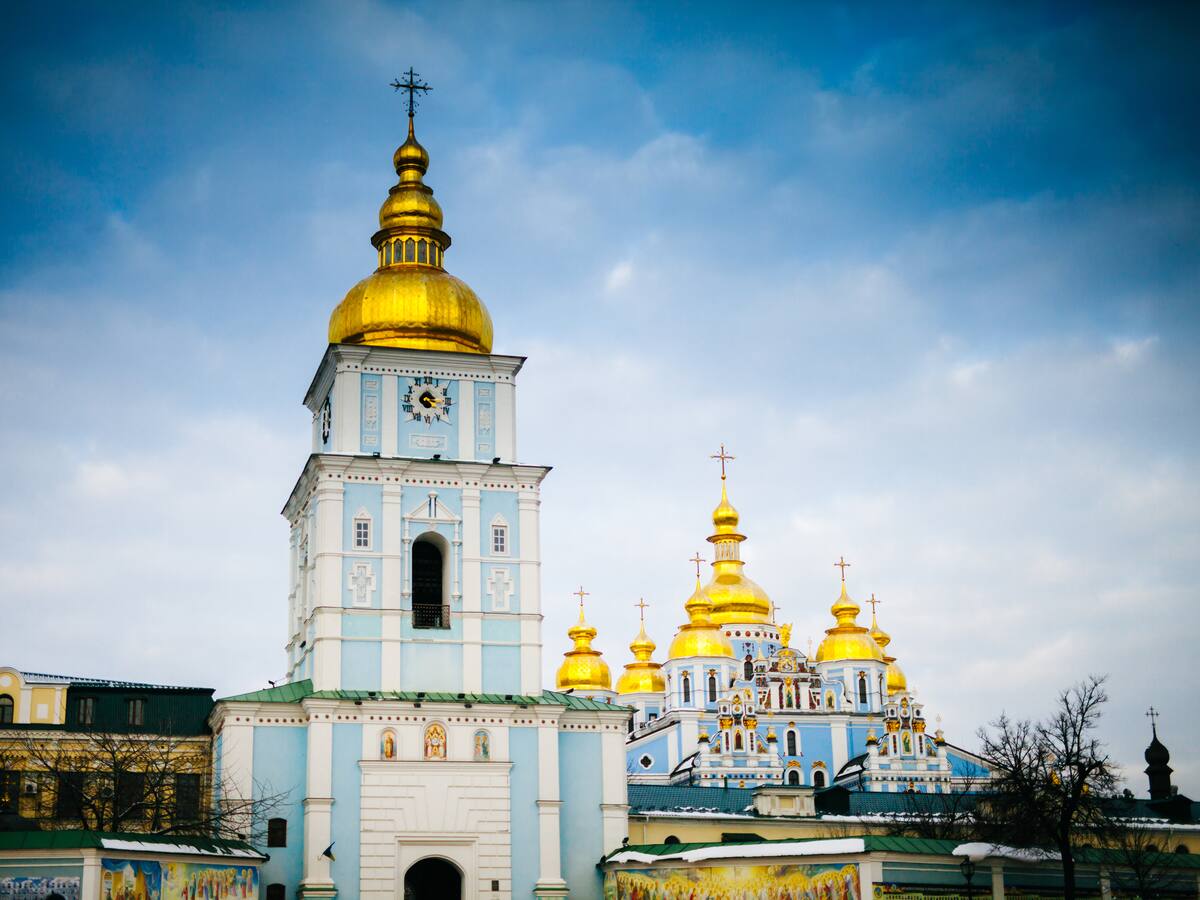 Despidieron en Kiev a tres combatientes colombianos caídos en combate