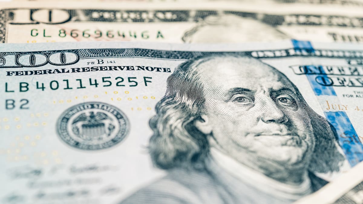 Dólar pasó la barrera de los $4.100 en Colombia