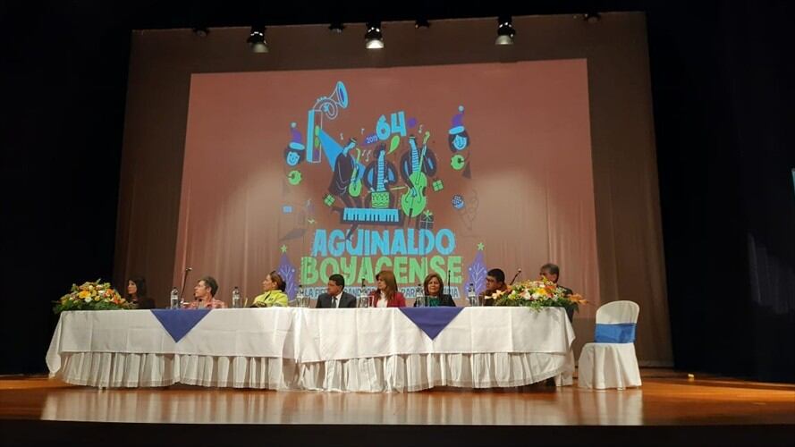 Además de grandes conciertos, habrá desfiles de carrozas y comparsas.. Foto: La W