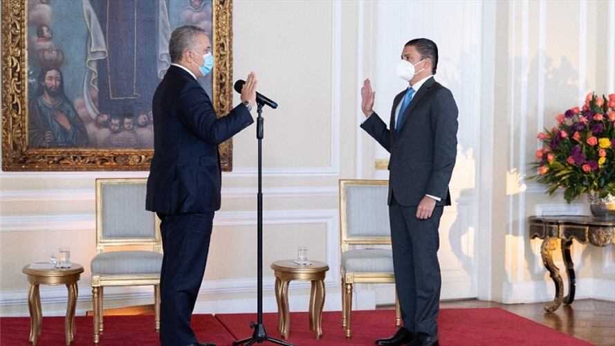 Iván Duque posesionó a Tito Crissien como ministro de Ciencia. Foto: Presidencia de la República