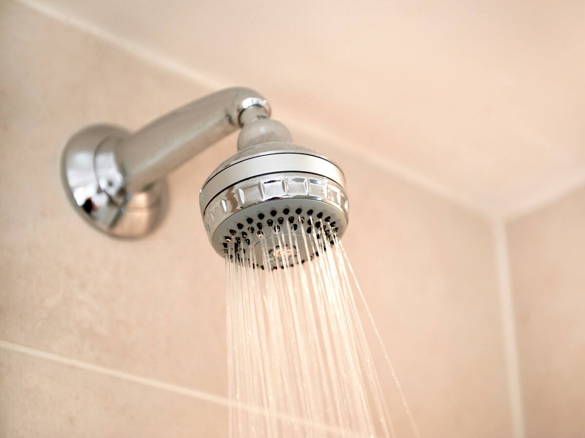 ‘Una voz de ayuda’, el podcast en Spotify para bañarse en tres minutos y ahorrar agua