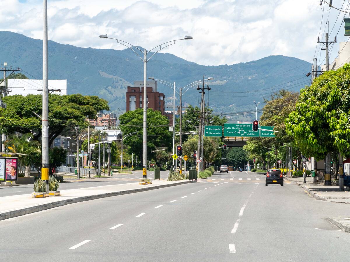 Pico y placa en Medellín 8 de abril: estos son los horarios y restricciones