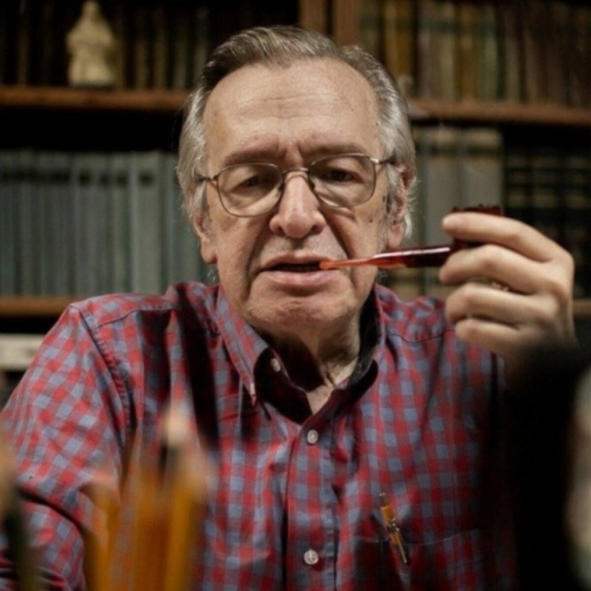 La historia del fallecido Olavo de Carvalho, el polémico gurú de Bolsonaro y negacionista del COVID-19