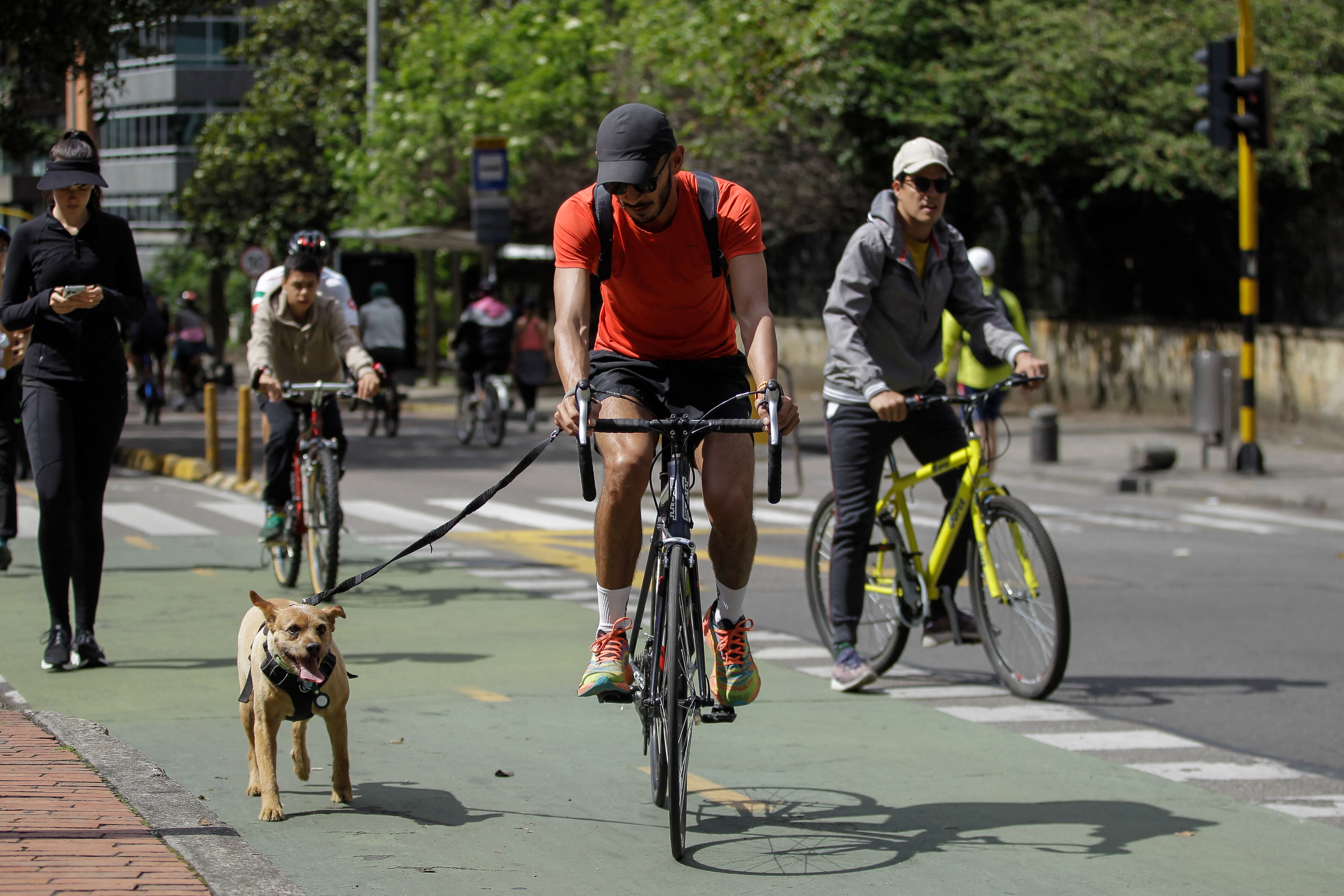 Ciclovía en Bogotá. Foto: ANDREA ARIZA/AFP via Getty Images