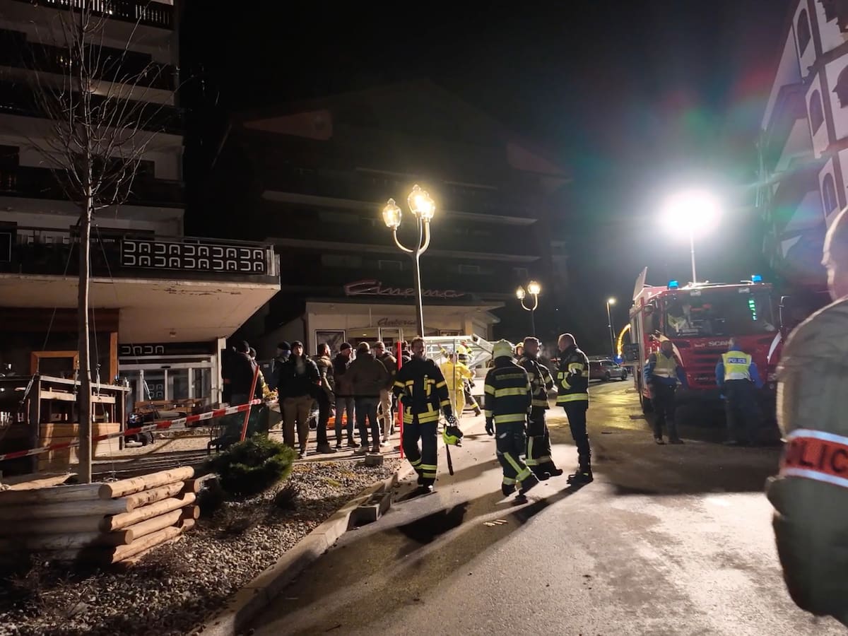 Incendio de Año Nuevo en bar en Suiza, probablemente causado por bengalas