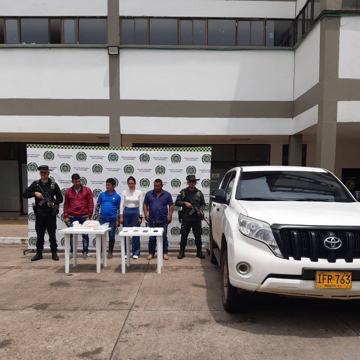 Vuelve y juega: carro de la UNP transportaba droga en vías de Caquetá