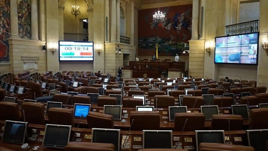 Los congresistas señalaron que las políticas de Finagro no están llegando a los pequeños agricultores quienes han sido los más afectados por la crisis del coronavirus. Foto: Colprensa