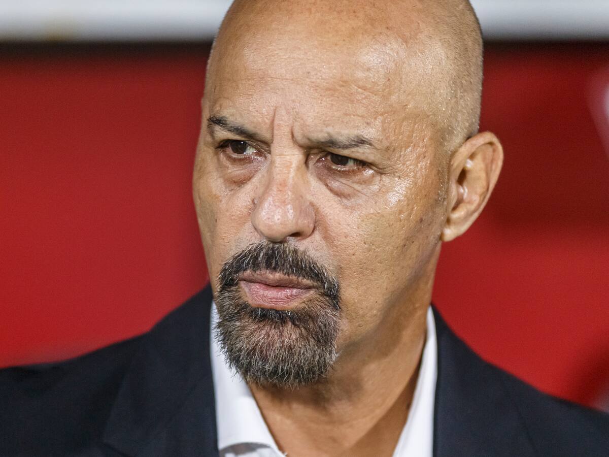 Técnico de Nicaragua prohíbe a jugadores motos, celulares, teñirse el cabello y tatuajes