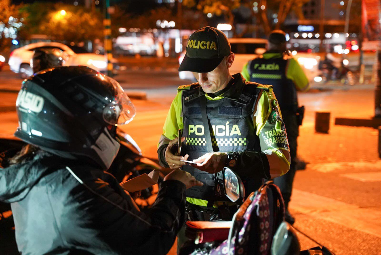 La Alcaldía de Cali está evaluando nuevas alternativas para reducir la accidentalidad relacionada con motocicletas. Foto: Alcaldía de Cali.