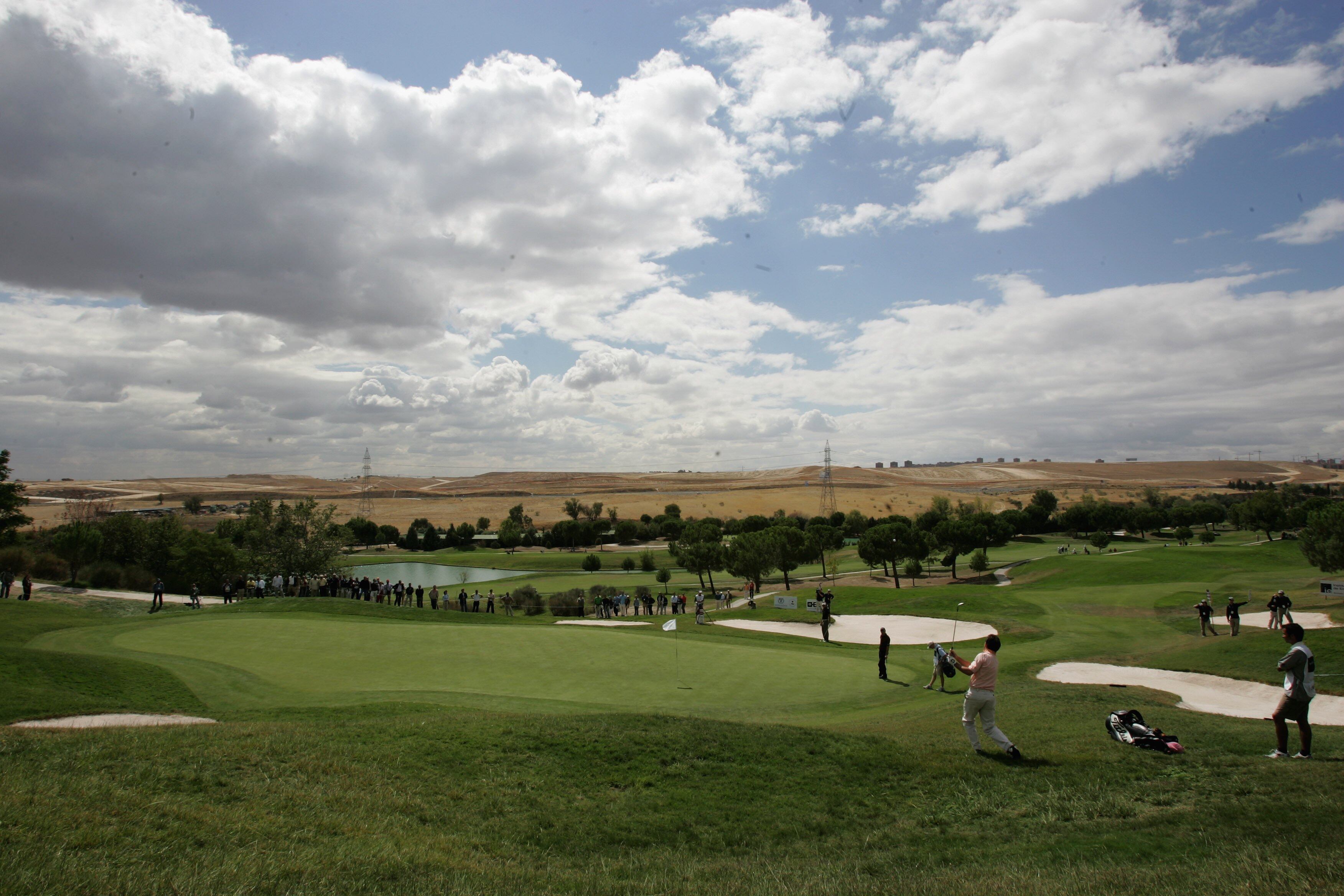 Vista aérea del club social La Moraleja, en Madrid, España. (Photo by Christopher Lee/Getty Images)