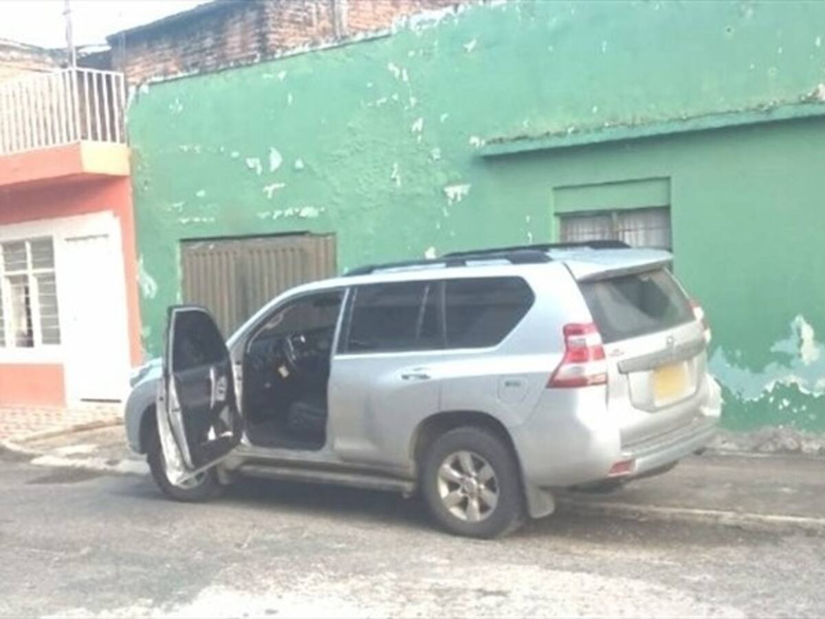 Recuperan camioneta de la UNP hurtada en el sur de Cali