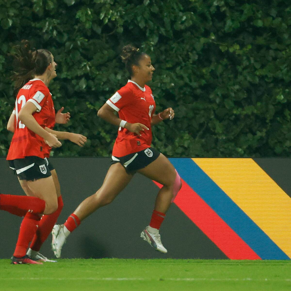 Austria derrotó 3-1 a Nueva Zelanda en el Mundial femenino Sub 20