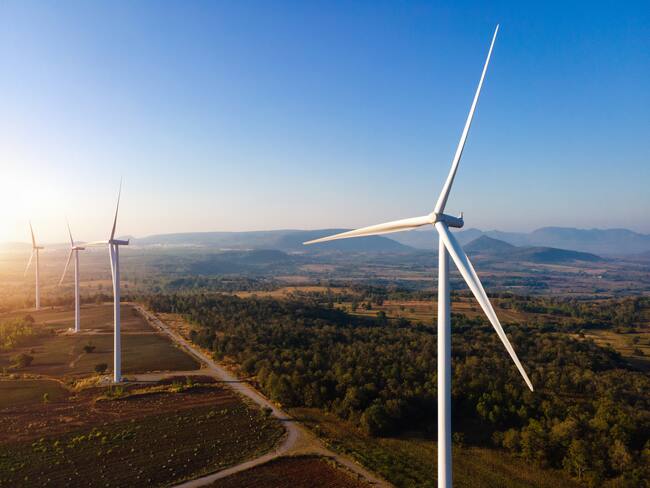 Imagen de referencia de campos eólicos. Foto: Getty Images.
