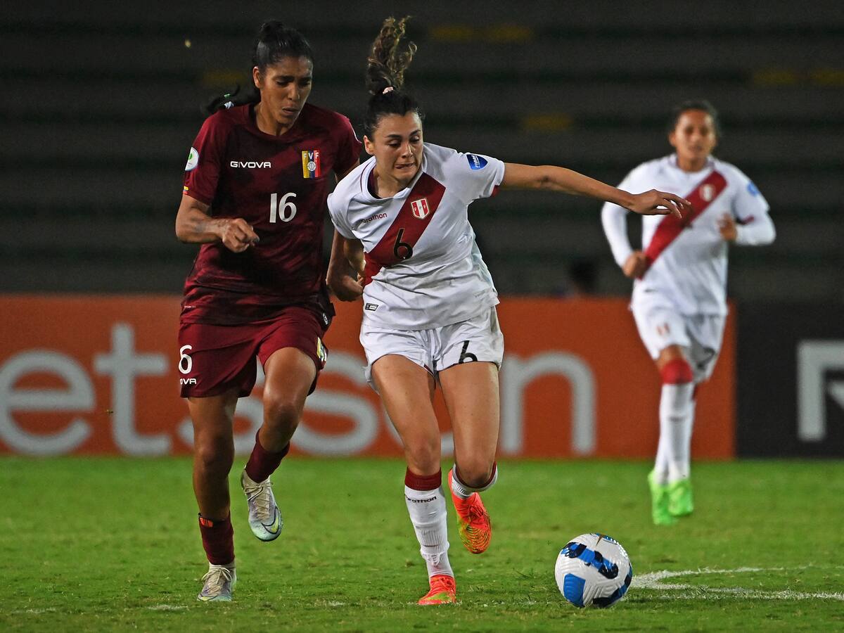 Con Deyna Castellanos como figura, Venezuela derrotó 2-0 a Perú