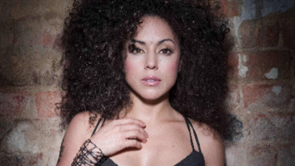 Ilona regresa con su nuevo álbum ‘Relatos de Calle’: “Es una expresión de mi alma”
