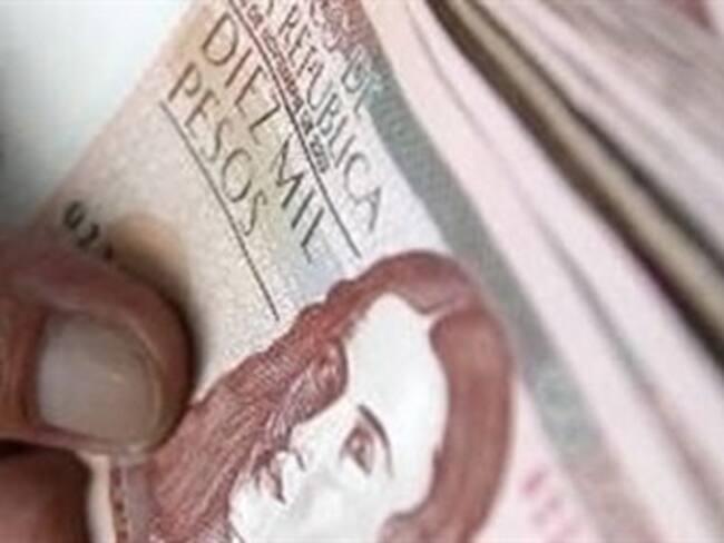 Endeudamiento de los hogares sigue creciendo pero a menor ritmo que en 2011