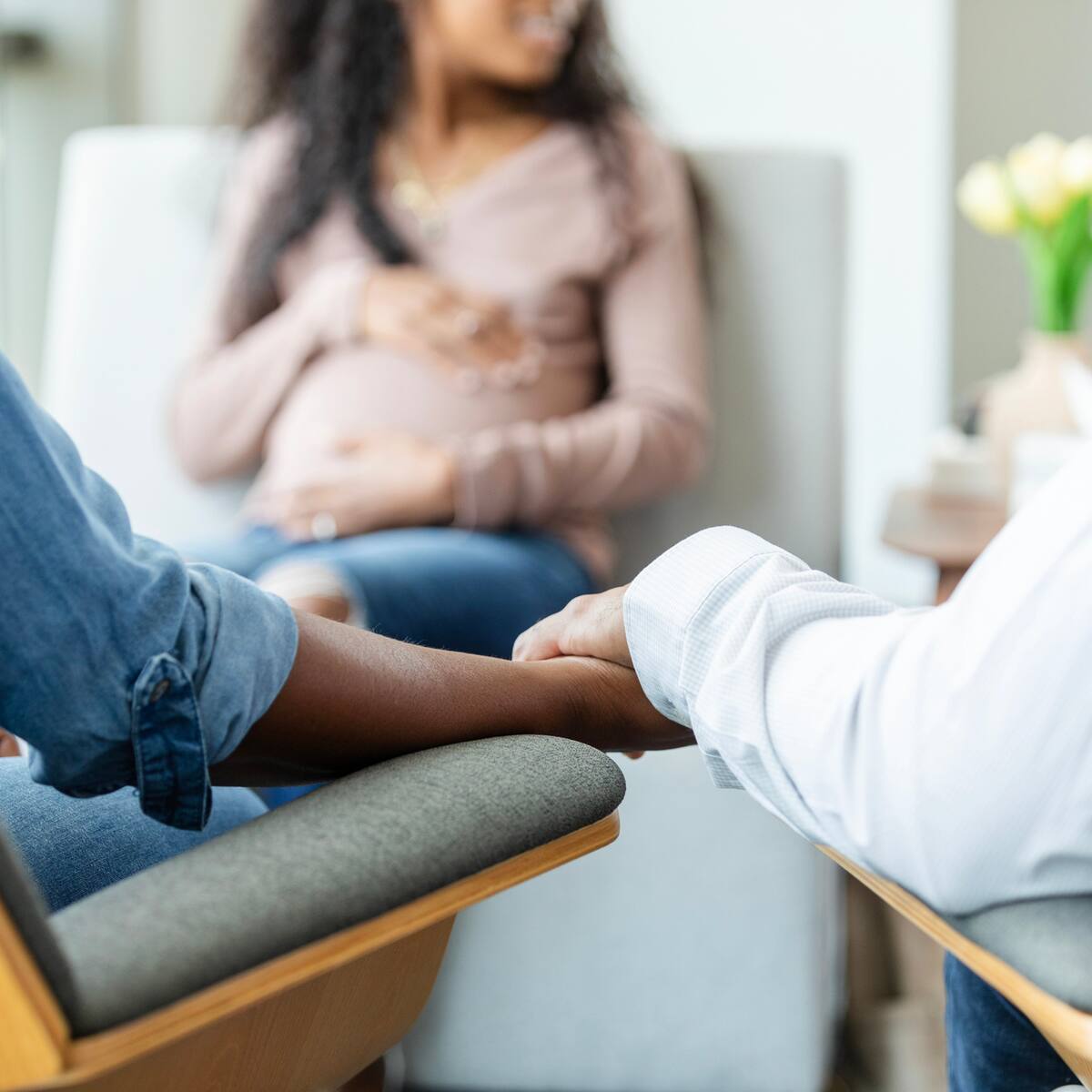 “Es una forma de ayudar a familias que no pueden tener hijos”: portadora gestante sobre subrogación