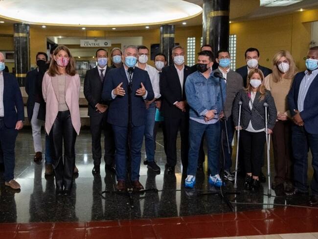 Gobernadores piden levantar bloqueos y anuncian nuevos espacios de diálogo con los ciudadanos. Foto: Cortesía Presidencia de la República