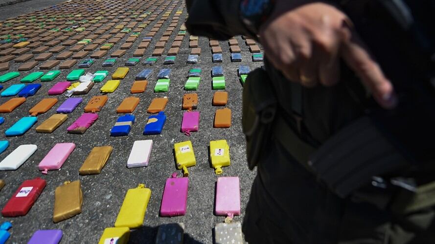 Un trabajo que duró más de seis horas permitió extraer la totalidad de la sustancia. Foto: Getty Images