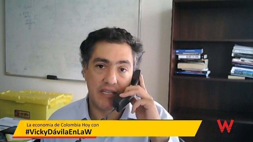 Juan Ortega en entrevista con Vicky Dávila. Foto: La WCon Vicky Dávila