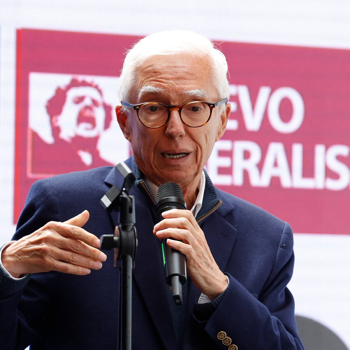 “Es represalia por mi postura contra el Gobierno”: Robledo por decisión de UNP sobre carro blindado