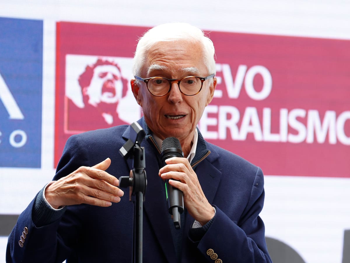 “Es represalia por mi postura contra el Gobierno”: Robledo por decisión de UNP sobre carro blindado