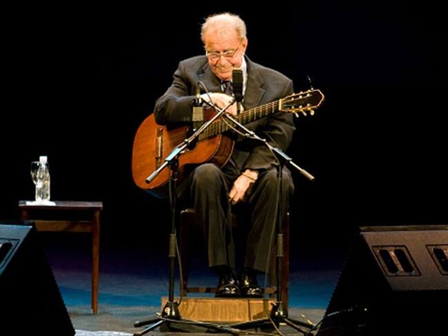 La W recuerda a João Gilberto en esta entrevista