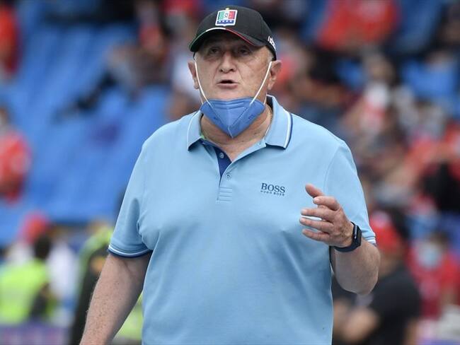 “James es importante para cualquier grupo, más para la Selección”: Eduardo Lara