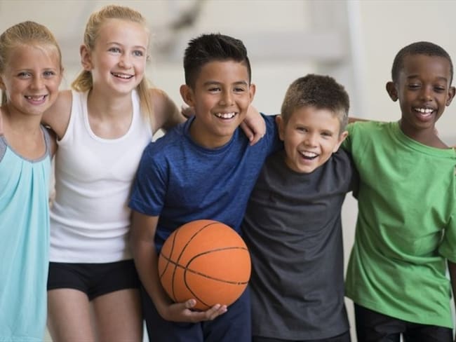 La mayoría de los niños no está cumpliendo con la recomendación de hacer como mínimo 60 minutos de actividad física al día. Foto: Getty Images
