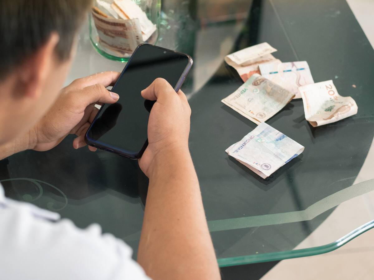 “Hay que hablar de manera diferente sobre el dinero”: coach de prosperidad