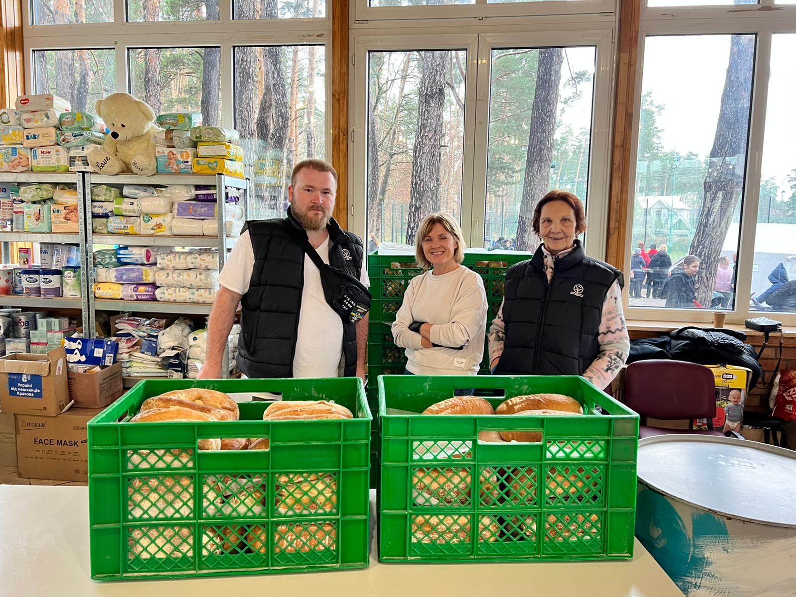 Donatón de pan en Kiev, Ucrania. Foto: Cortesía