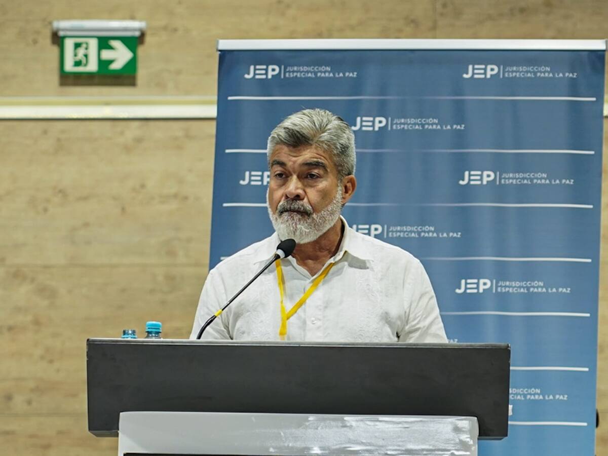 General Torres Escalante devolverá medalla en presencia de las víctimas: JEP autorizó