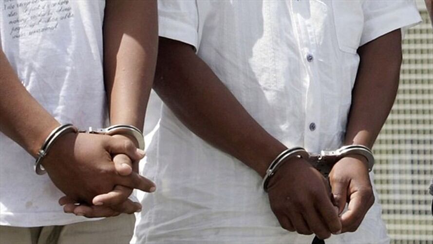 Dos suboficiales pensionados de la Policía Nacional investigados por corrupción. Foto: Colprensa