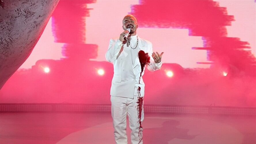J Balvin, artista colombiano en los Latin Grammy. Foto: Getty Images