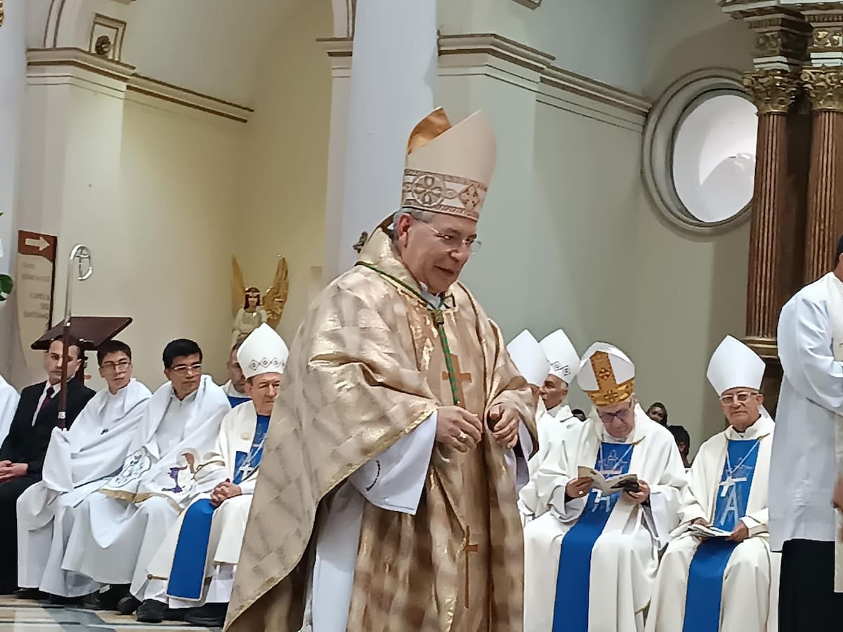 Chiquinquirá recibió a su nuevo obispo, Ramón Alberto Rolón