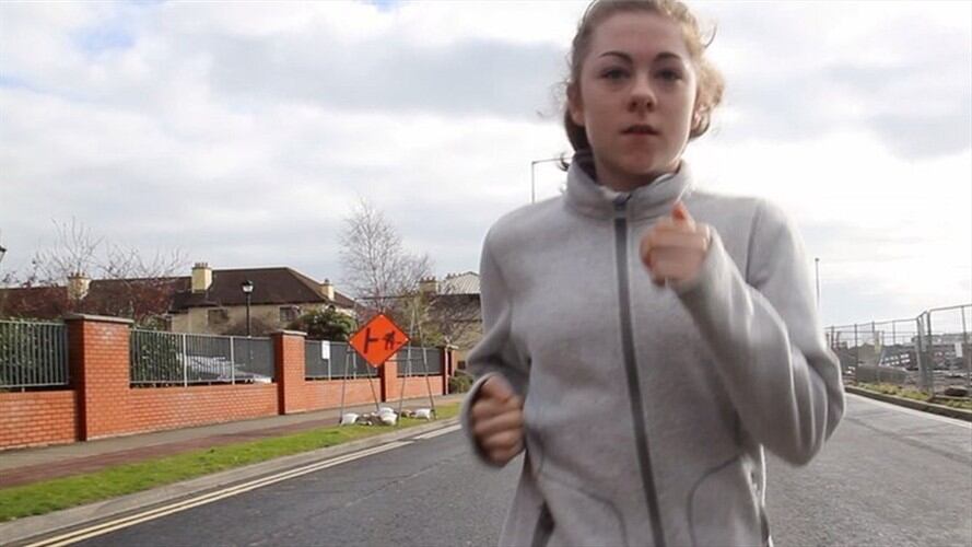 A pesar de su epilepsia Katie ganó eventos prestigiosos en su categoría de edad, como el maratón de la ciudad de Dublín.. Foto: BBC Mundo