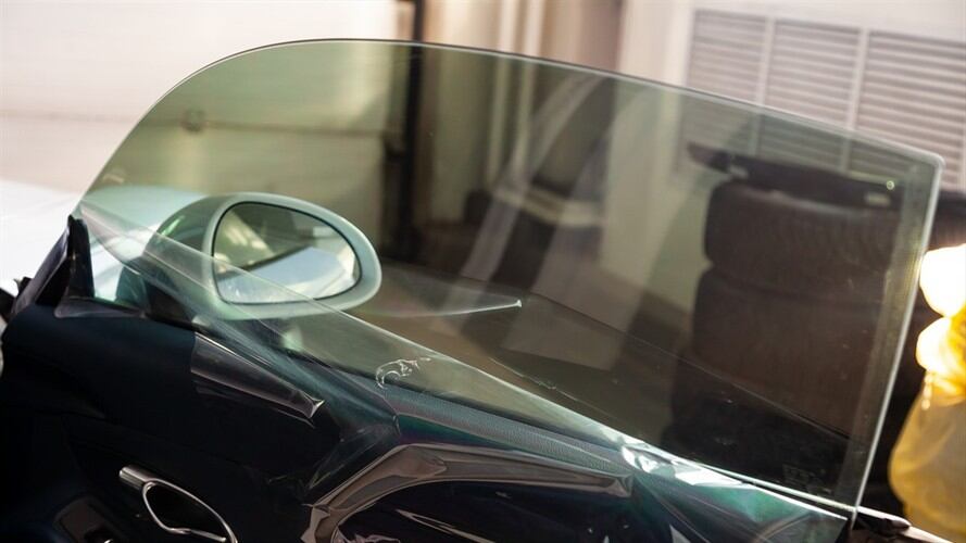 Trámite para poder transitar con vidrios polarizados. Foto: Getty Images