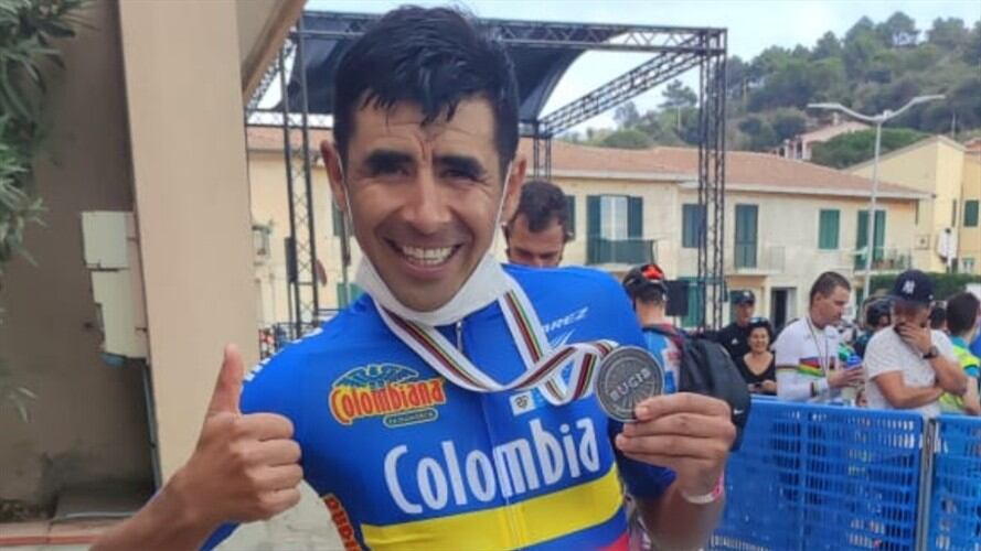 Diego Arias es plata en el Mundial MTB Marathon. Foto: Federación Colombiana de Ciclismo