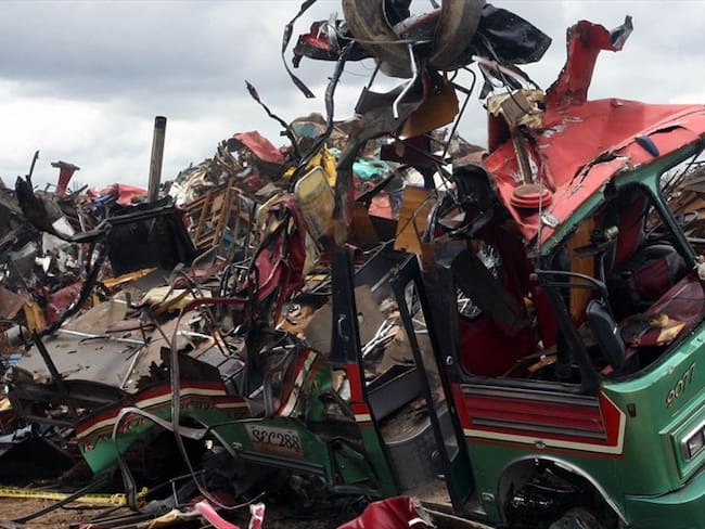Mintransporte suspende firma del decreto de la póliza de chatarrización. Foto: Colprensa