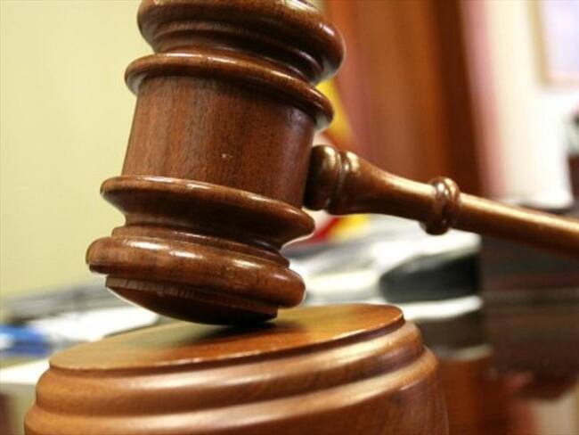 El ente acusador le formuló cargos al exmandatario por el delito de contrato sin cumplimiento de requisitos legales. . Foto: Colprensa