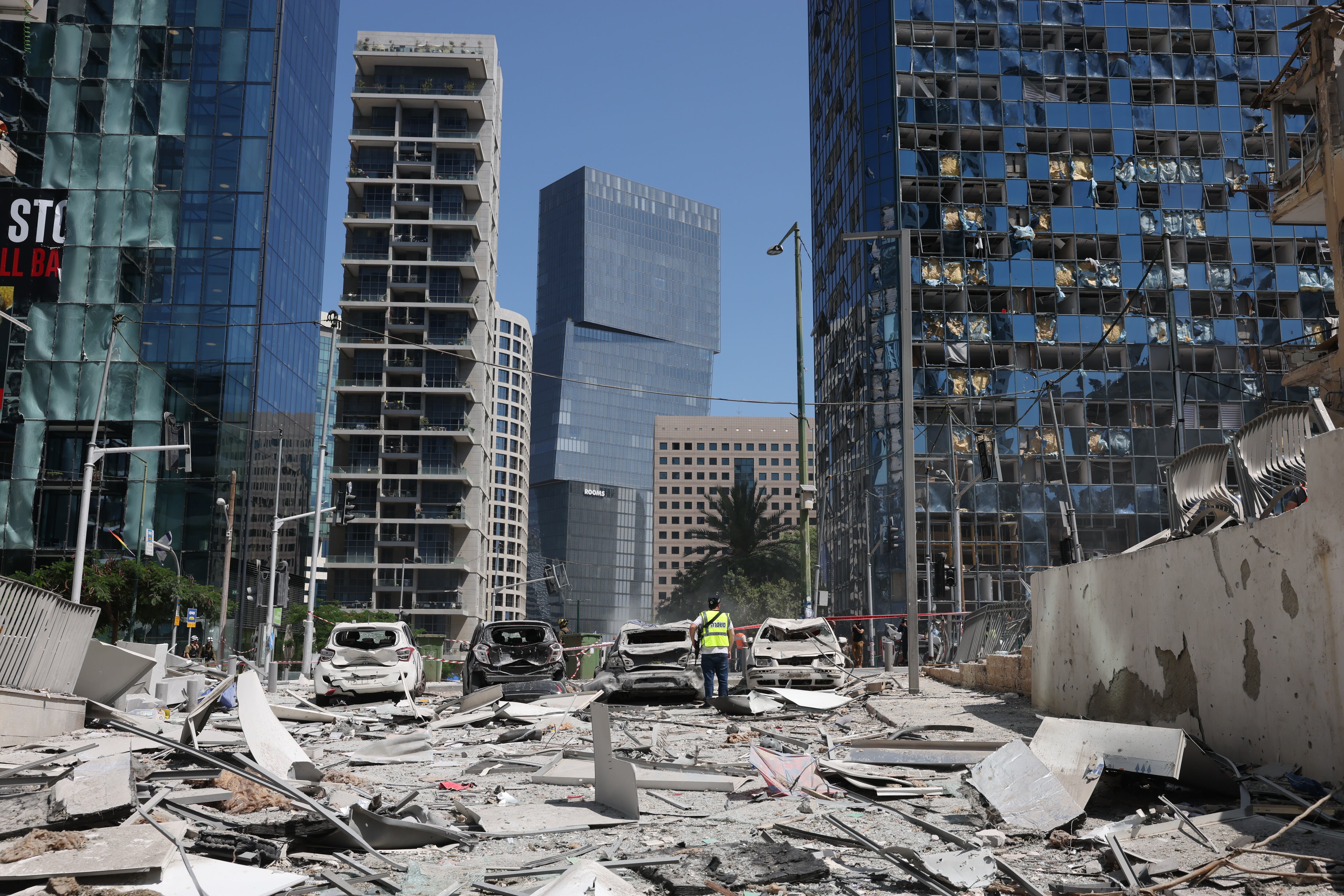 Al menos seis heridos en Israel por ataques de misiles de Irán. EFE/EPA/ABIR SULTAN