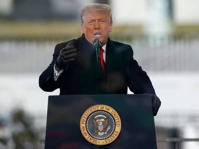 Profesor de derecho constitucional explica cómo sería posible destituir a Donald Trump