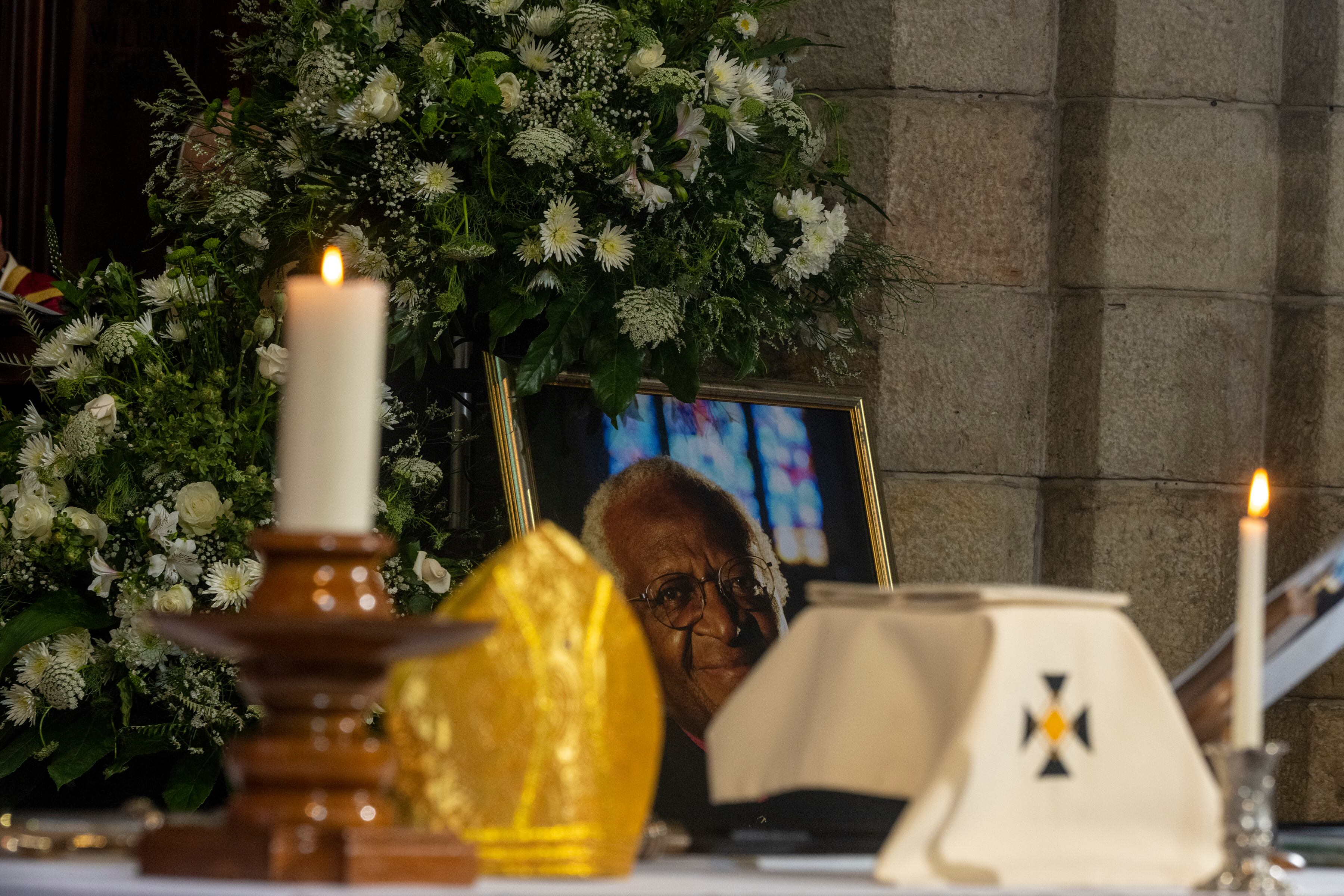 CAPE TOWN, SOUTH AFRICA - JANUARY 01: Funeral of emeritus Archbishop and Nobel peace laureate, Desmond Tutu at the St Georges Cathedral on January 1, 2022 in Cape Town, South Africa. (Photo by Jaco Marais - Pool/Getty Images)