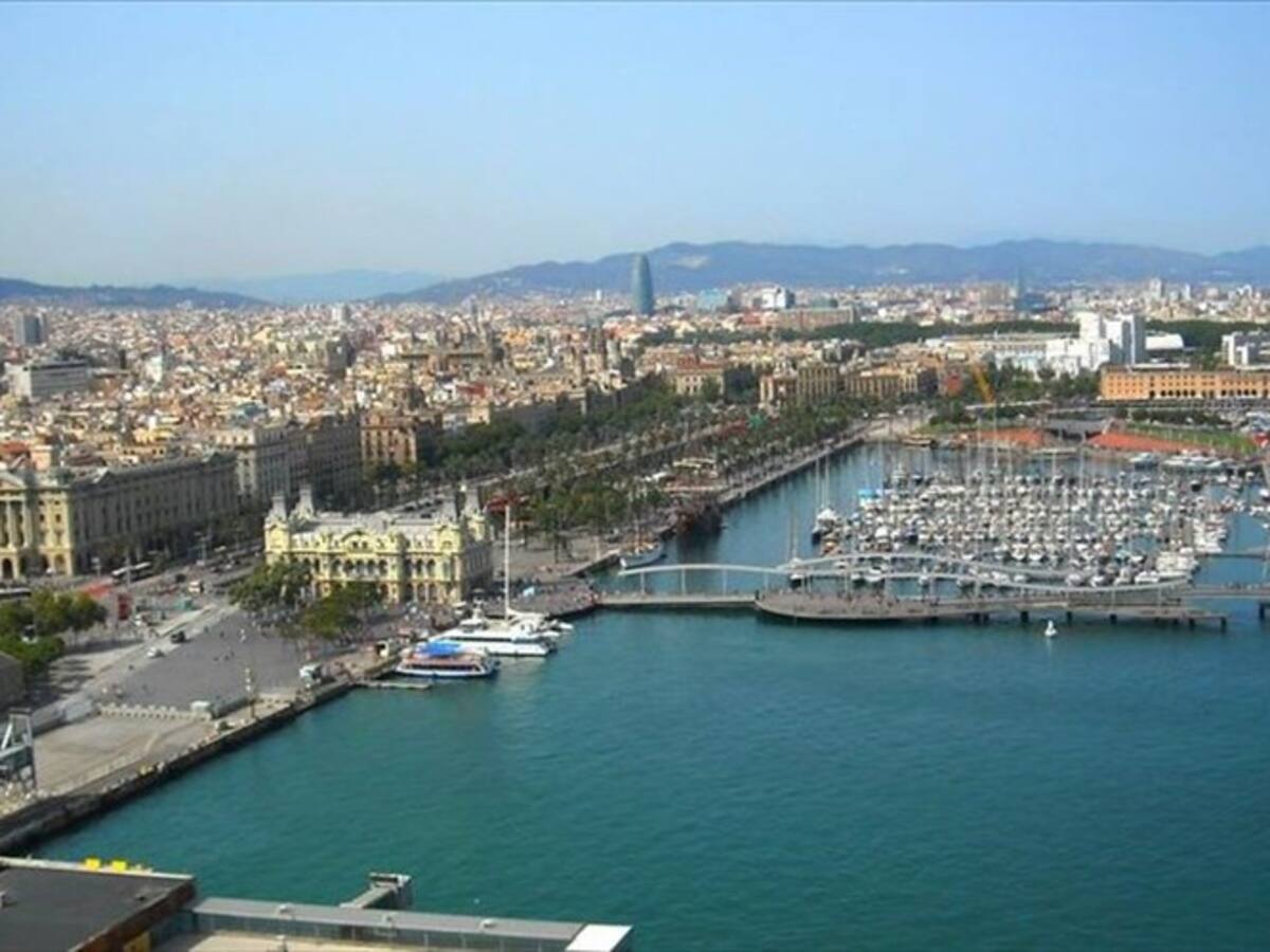 Cuerpo de seguridad del aeropuerto de Barcelona entró en huelga