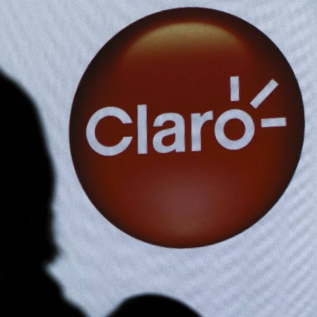 SIC investiga a Claro por presunta desviación de recursos de subsidios de internet