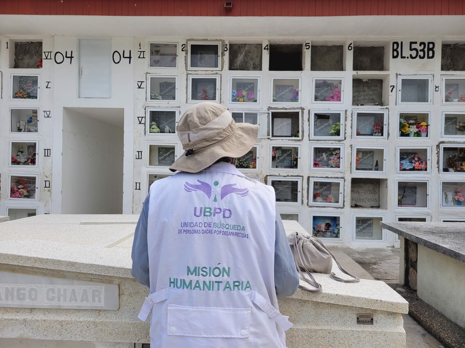 Unidad de Búsqueda de Personas dadas por Desaparecidas en cementario de Córdoba. Foto: UBPD