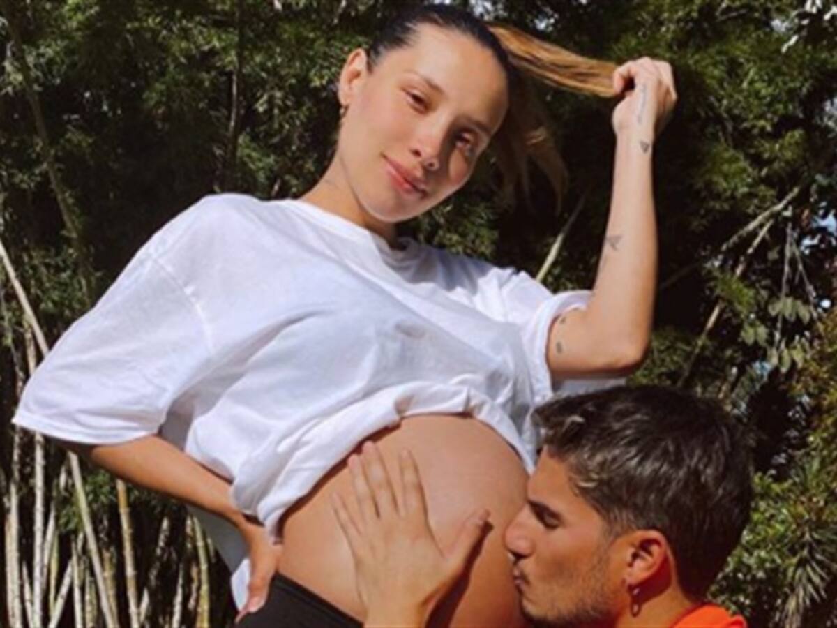 Luego de un largo trabajo de parto, Luisa Fernanda W compartió la primera foto de su hijo